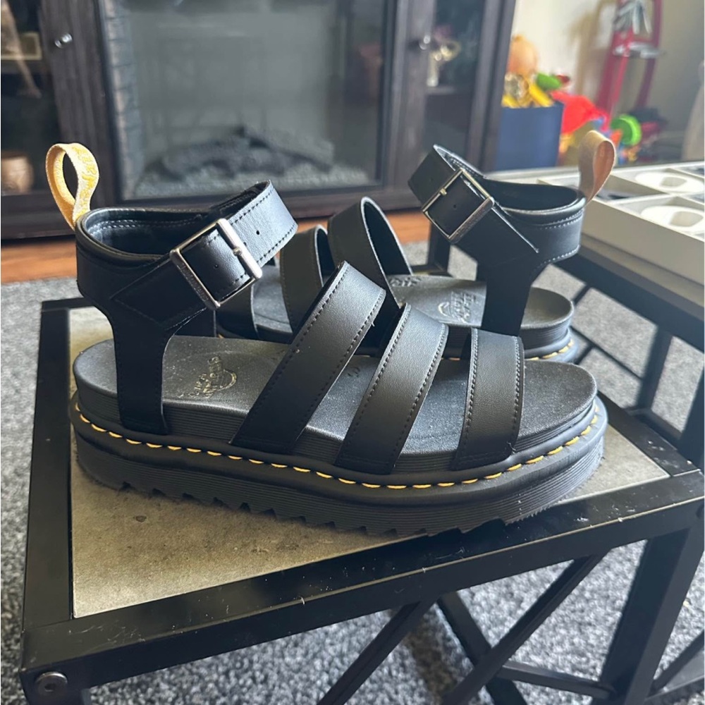 Dr. Martens Blaire Sandal